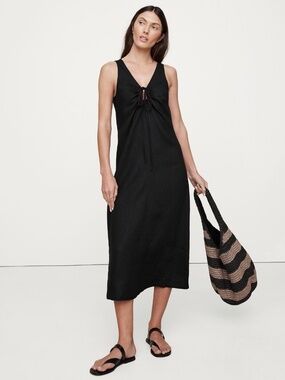 Banana Republic Linen Keyhole Midi Dress // Black